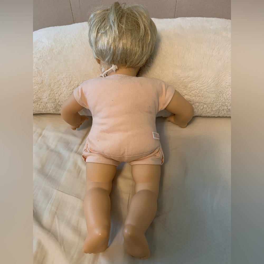 American Girl Blonde Blue-Eyed Doll in Pink Outfit - Picture 3 of 4